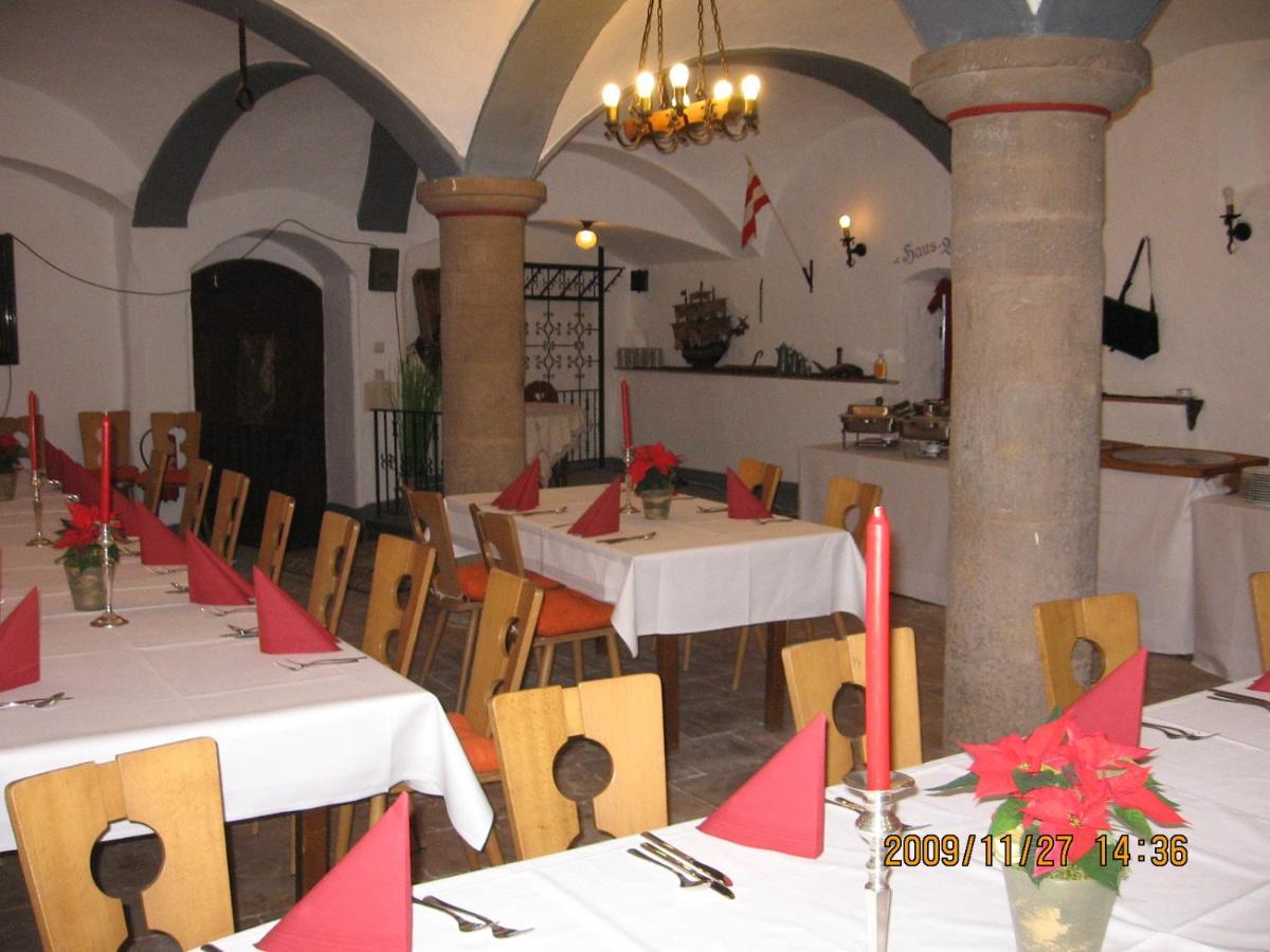 Emskirchen Alte Poststation Goldener Hirsch酒店 外观 照片